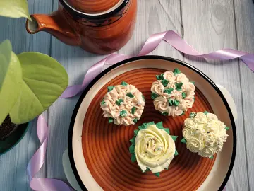 Buttercream cupcakes [6 piece]